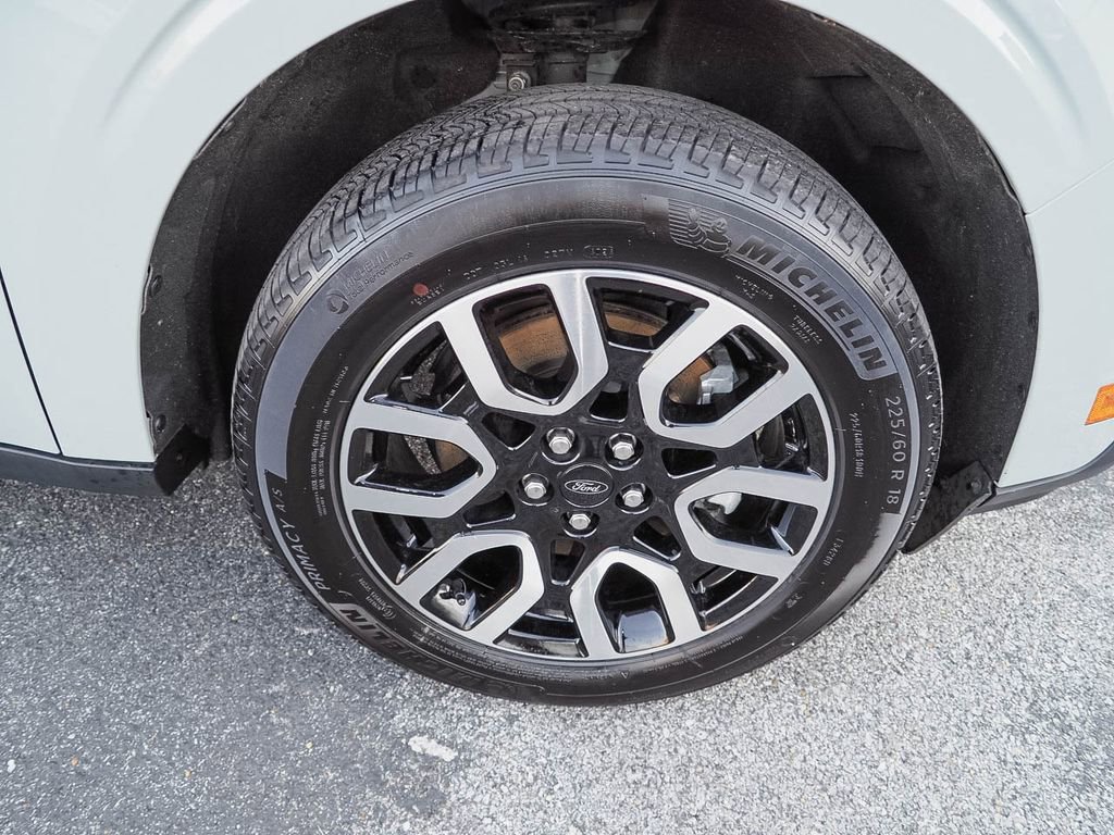 Used 2024 Ford Maverick Lariat image 35