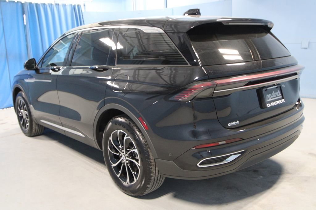 Used 2024 Lincoln Nautilus Premier image 31