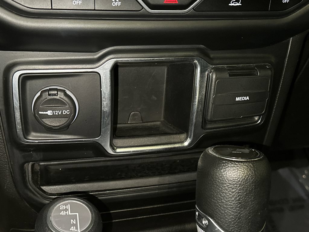 Used 2022 Jeep Wrangler Sport AWD/4WD image 27