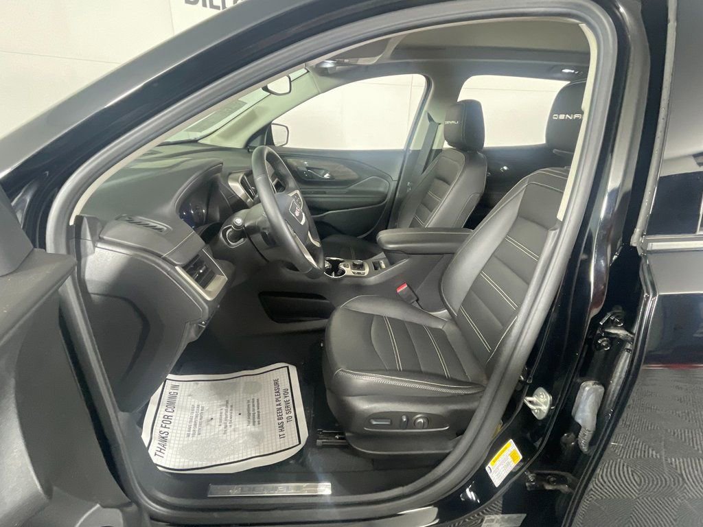 Used 2023 GMC Terrain Denali w/ Black Diamond Edition AWD/4WD image 13