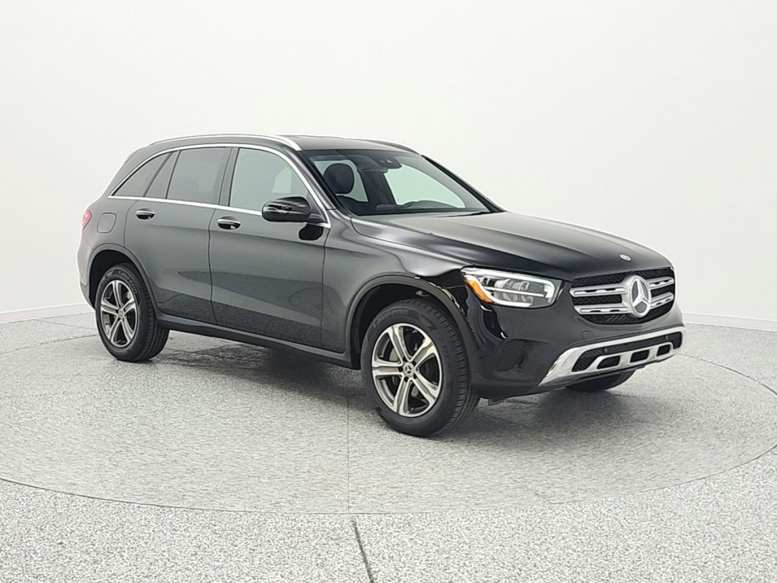 Used 2022 Mercedes-Benz GLC 300 image 3