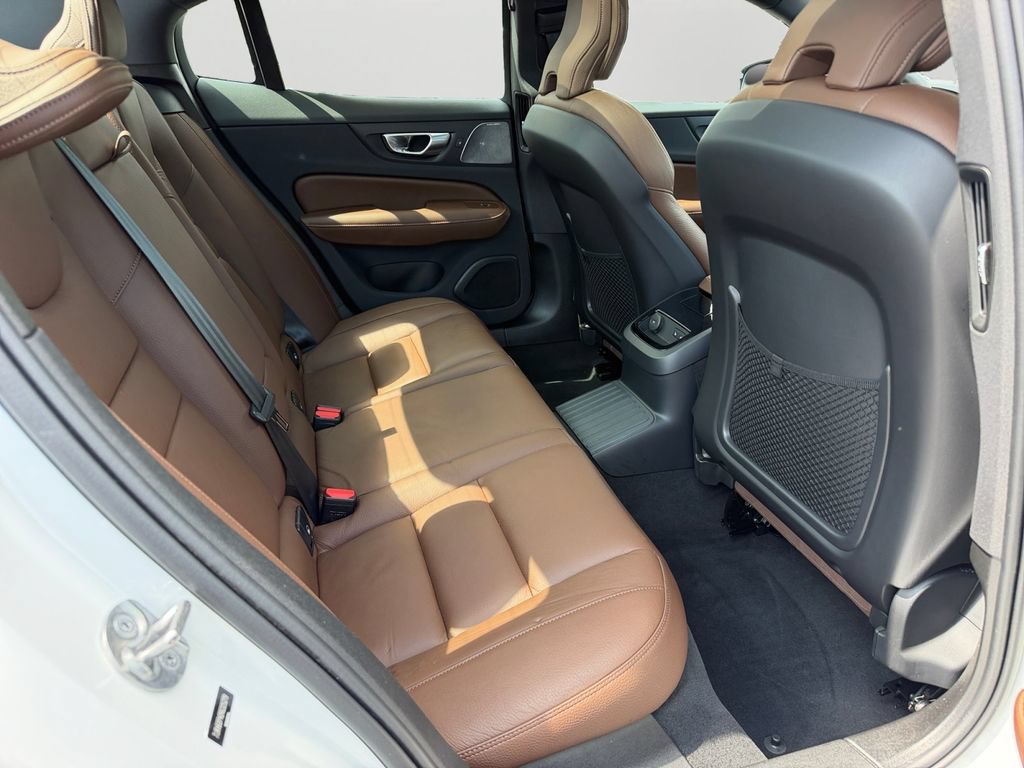 Certified 2024 Volvo S60 T8 Ultimate AWD/4WD image 9
