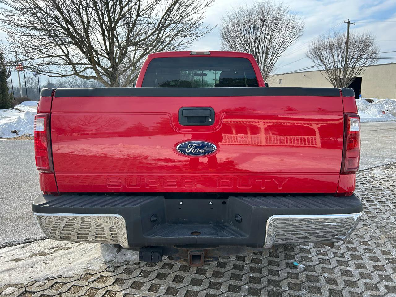 Used 2015 Ford F350 XLT w/ Camper Package image 6