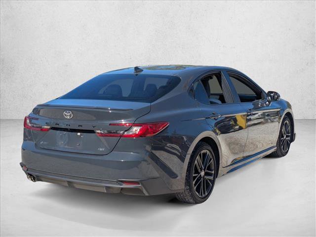 Used 2025 Toyota Camry SE image 5