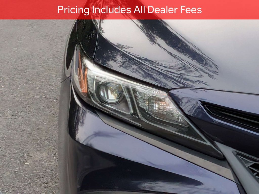 Used 2021 Toyota Camry SE FWD image 11
