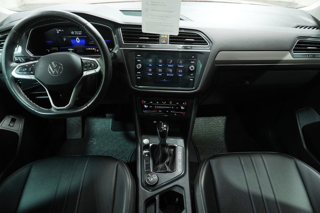 Certified 2024 Volkswagen Tiguan SE w/ Panoramic Sunroof Package AWD/4WD image 15