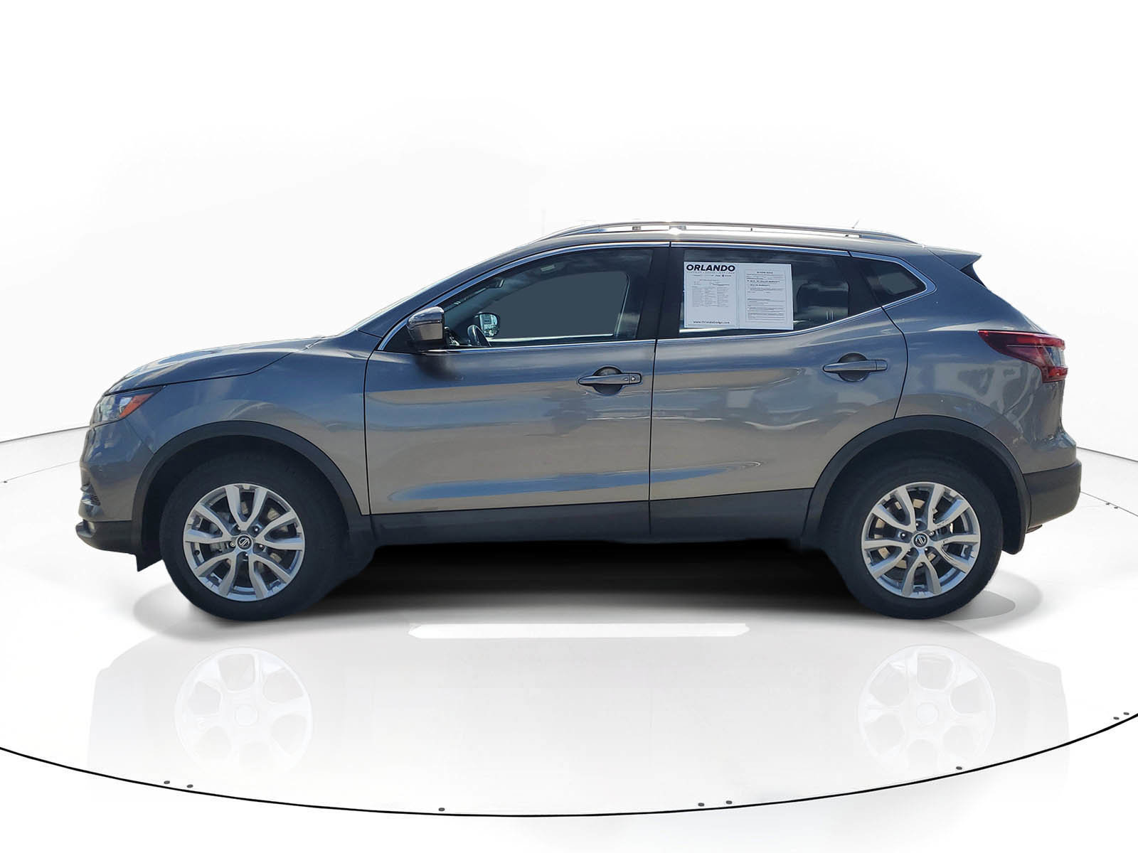 Used 2021 Nissan Rogue Sport SV image 4