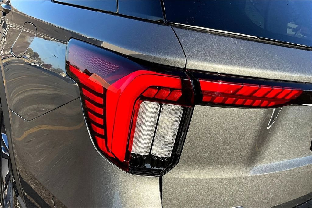 New 2026 Ford Explorer Active w/ Active Comfort Package AWD/4WD image 28