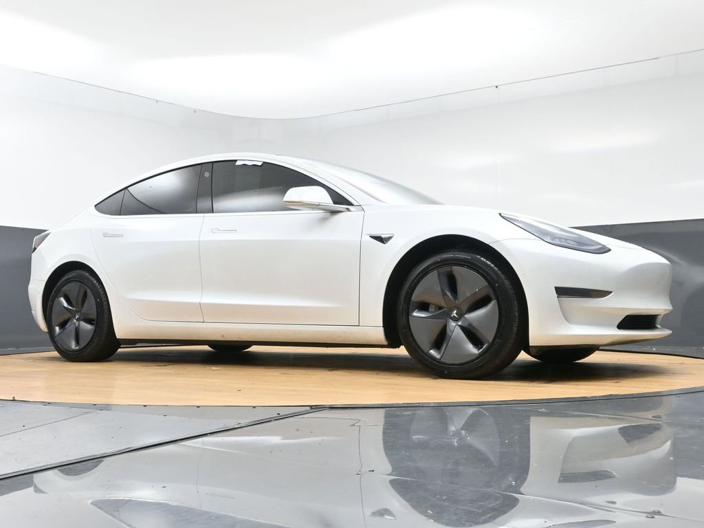 Used 2020 Tesla Model 3 Standard Range Plus image 46