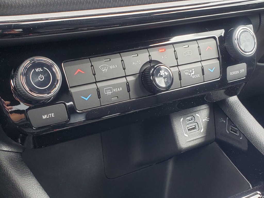 New 2026 Jeep Compass Trailhawk AWD/4WD image 16