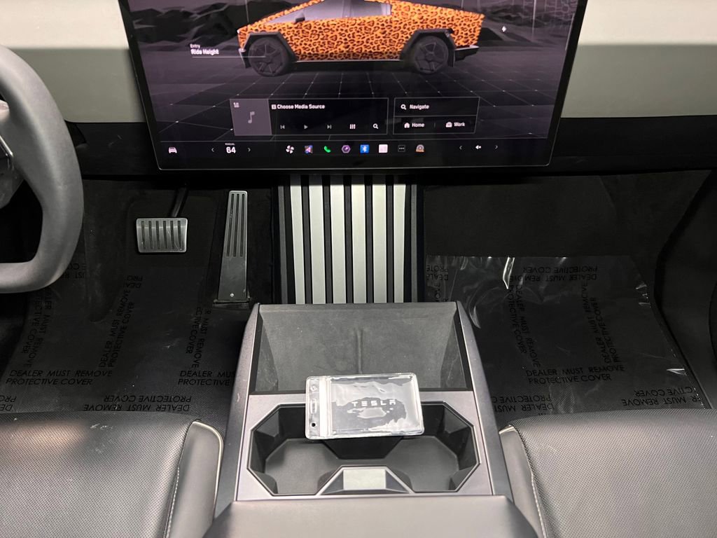 Used 2024 Tesla Cybertruck Cyberbeast AWD/4WD image 15