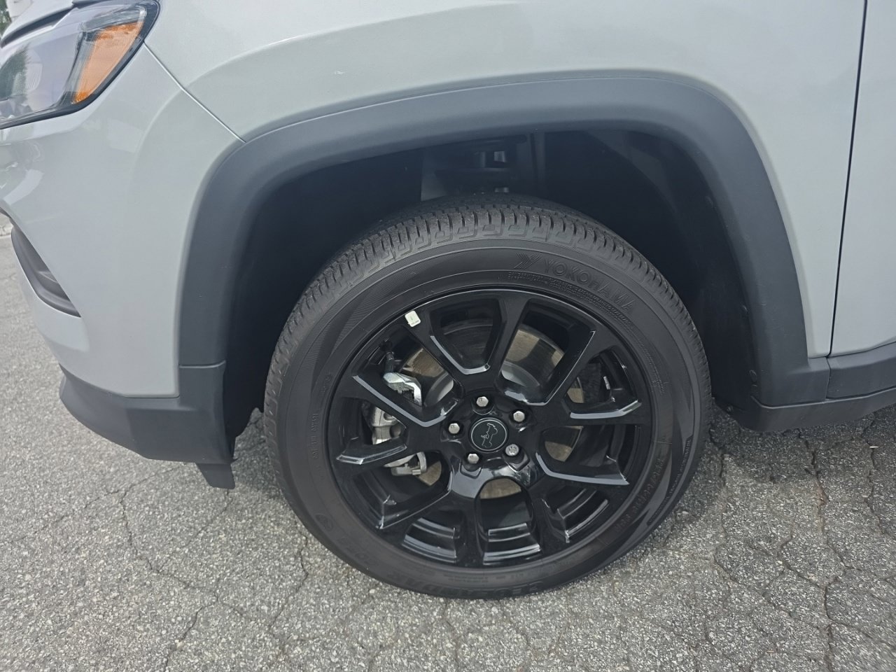 New 2026 Jeep Compass Latitude AWD/4WD image 10