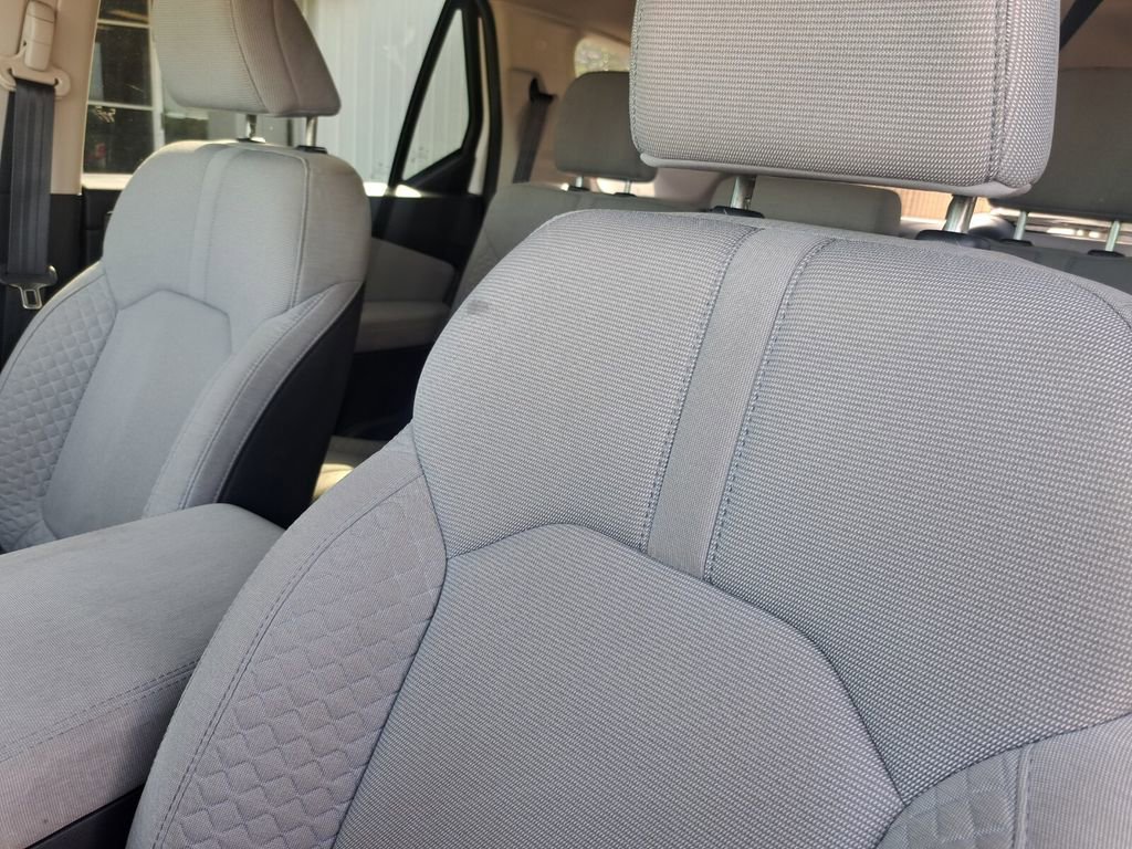 Used 2023 Honda Pilot LX image 18