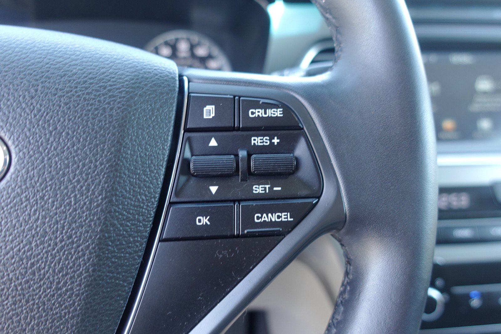 Used 2017 Hyundai Sonata Sport w/ Value Edition Package 02 FWD image 15