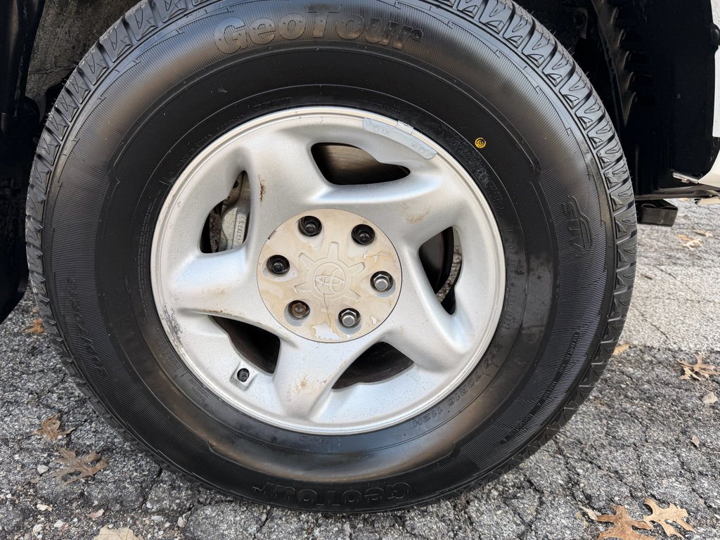 Used 2023 Toyota Tacoma TRD Sport w/ Advanced Technology Package image 10