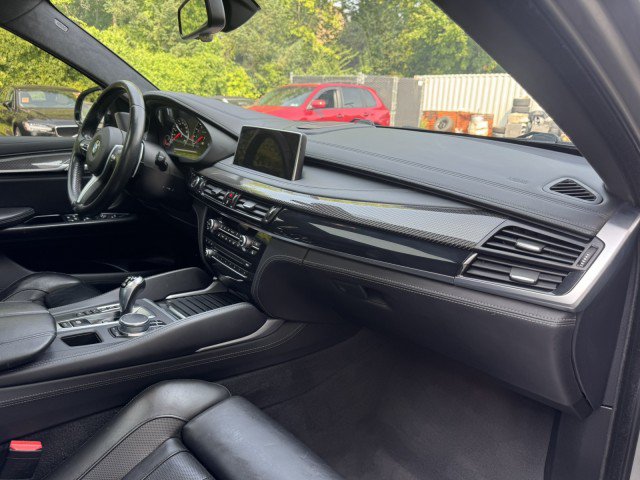 Used 2017 BMW X6 M AWD/4WD image 42