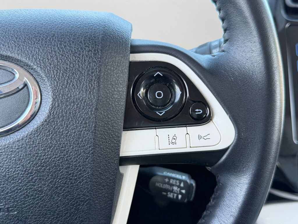 Used 2017 Toyota Prius Four Touring w/ Premium Convenience Package FWD image 18
