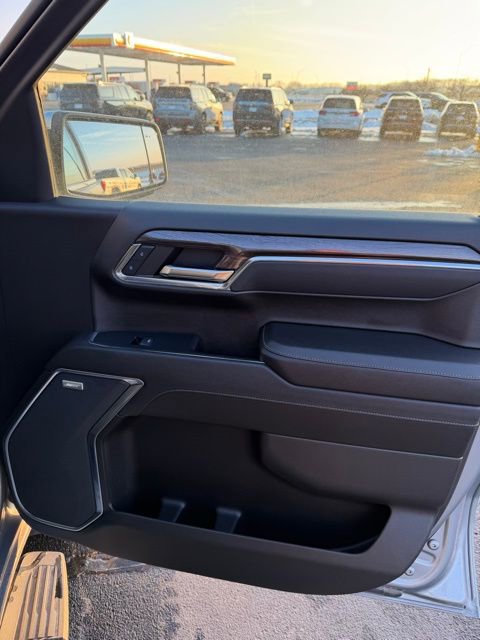 Used 2023 Chevrolet Silverado 1500 LTZ image 19