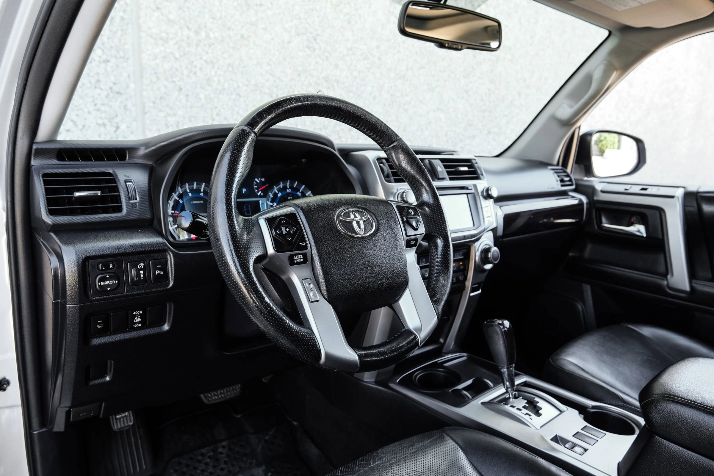 Used 2014 Toyota 4Runner Limited image 3