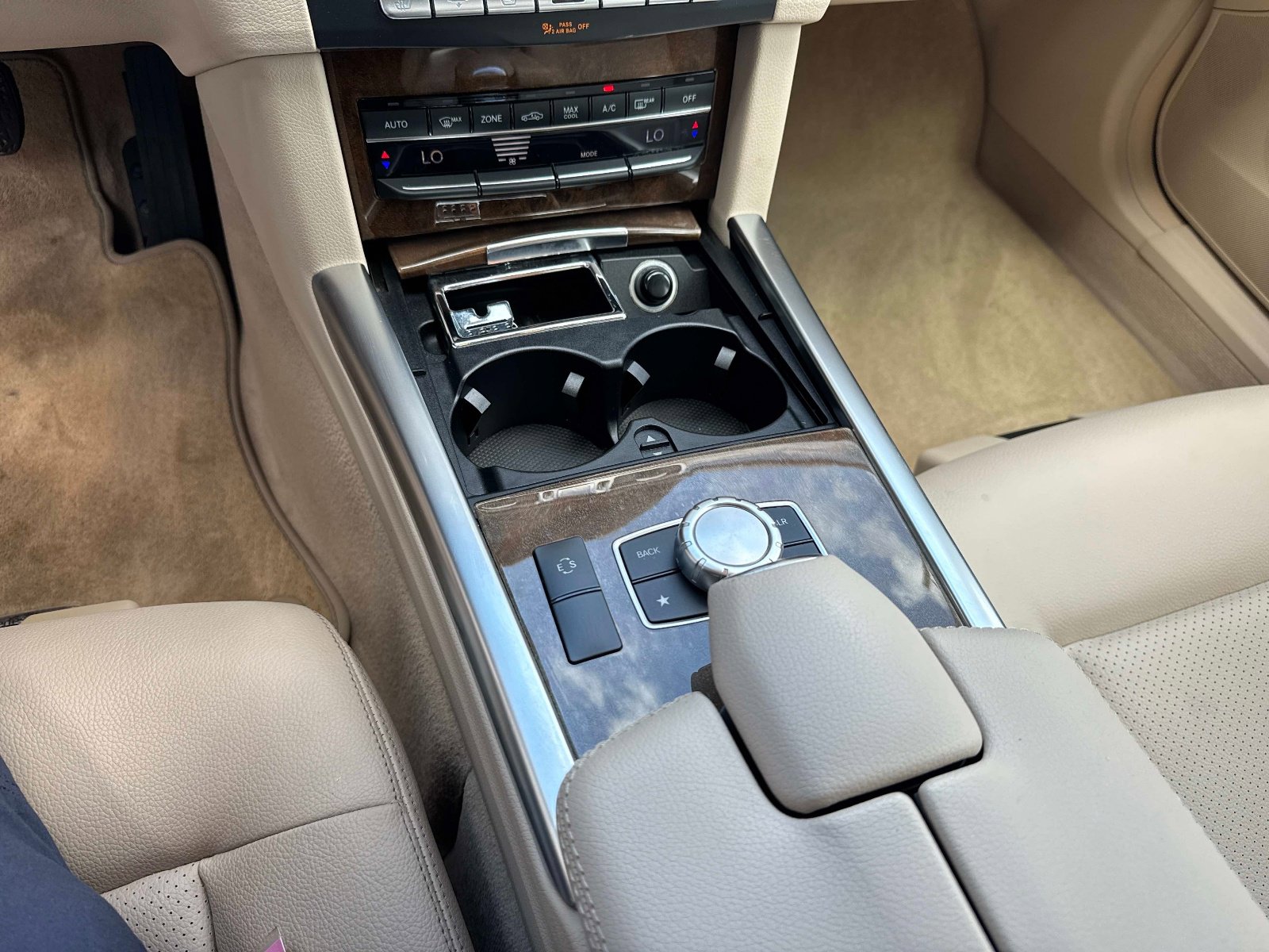 Used 2014 Mercedes-Benz E 350 Sedan image 25