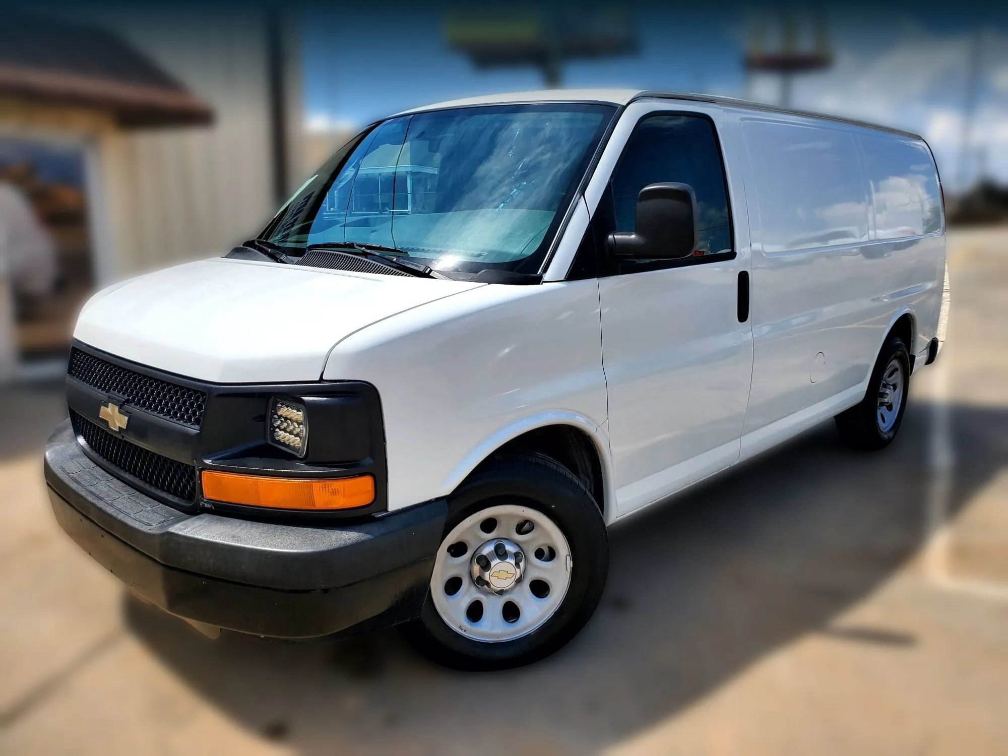 Used 2014 Chevrolet Express 1500 RWD image 6