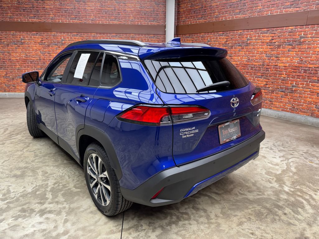 Used 2023 Toyota Corolla Cross XLE w/ Convenience Package AWD/4WD video 2