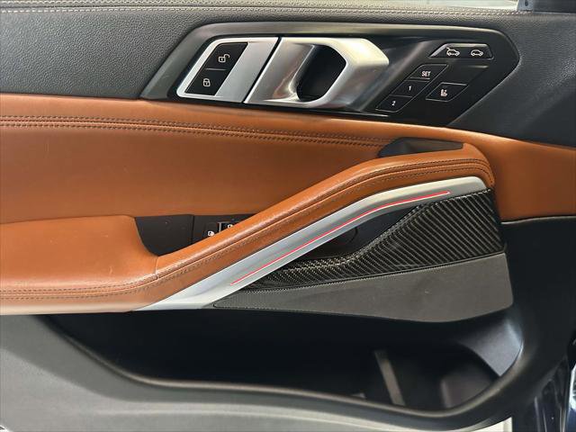 Used 2023 BMW X6 M50i w/ Climate Comfort Package image 14