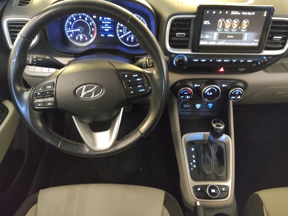 Used 2021 Hyundai Venue SEL w/ Premium Package FWD image 22