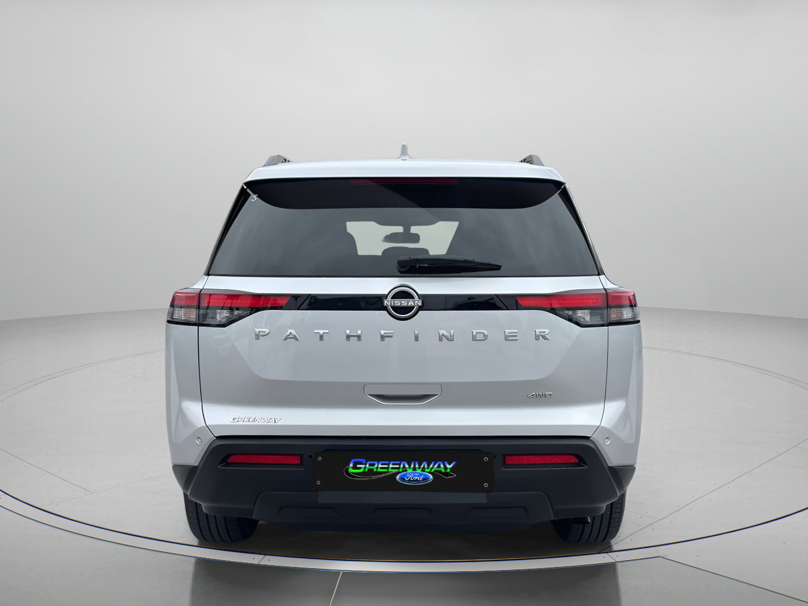 Used 2025 Nissan Pathfinder SV image 4