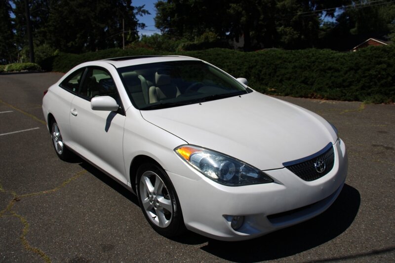 Used 2004 Toyota Solara SLE FWD image 2