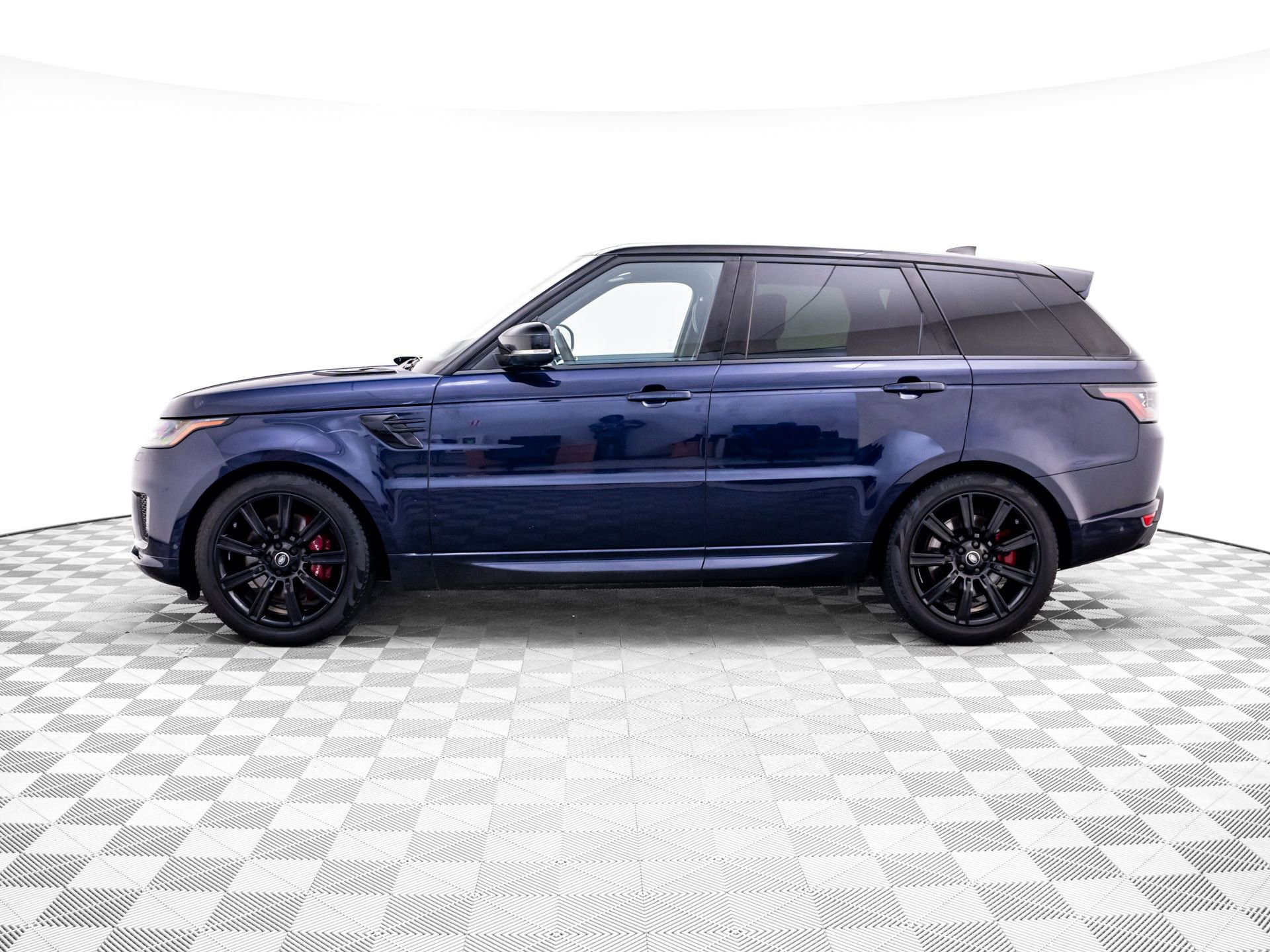 Used 2019 Land Rover Range Rover Sport HSE Dynamic AWD/4WD image 2