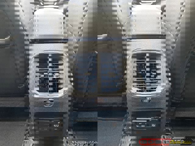 Used 2020 Jeep Cherokee Limited image 23