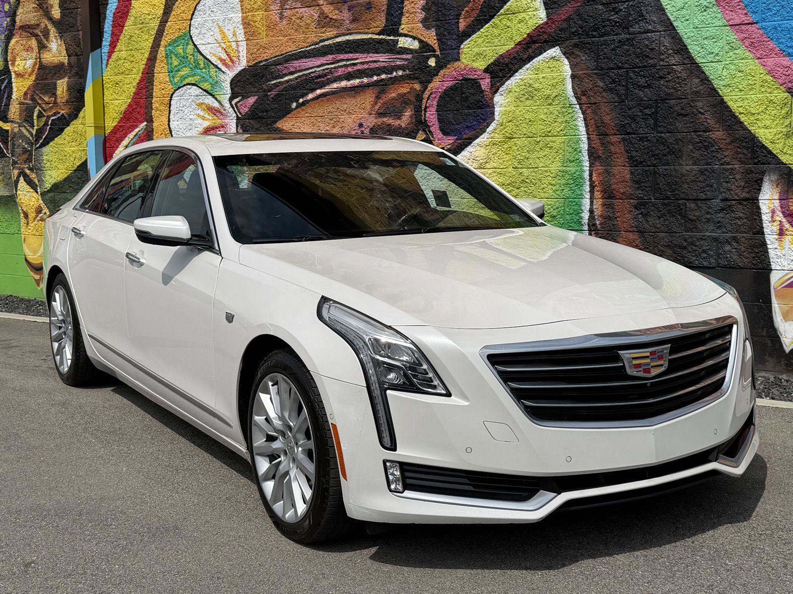 Used 2018 Cadillac CT6 Luxury image 2
