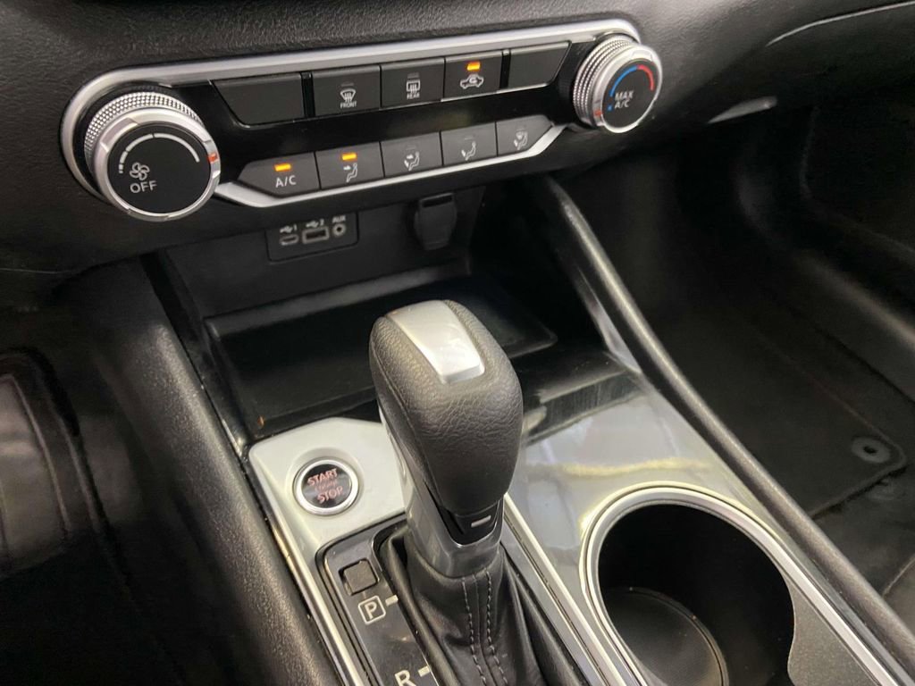 Used 2024 Nissan Altima 2.5 SV FWD image 21