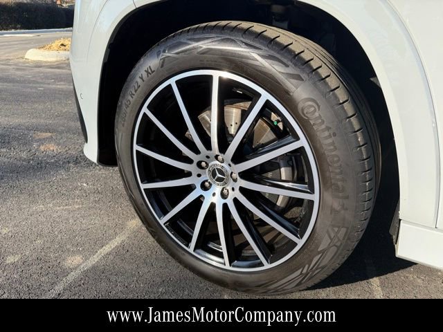 Certified 2025 Mercedes-Benz GLS 450 4MATIC image 11