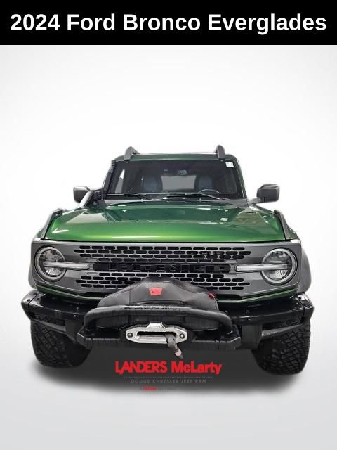Used 2024 Ford Bronco Everglades image 3