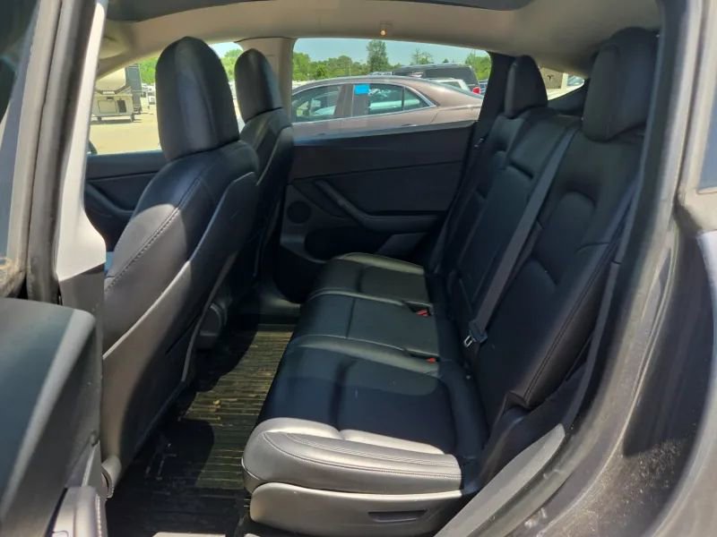 Used 2021 Tesla Model Y Long Range AWD/4WD image 6