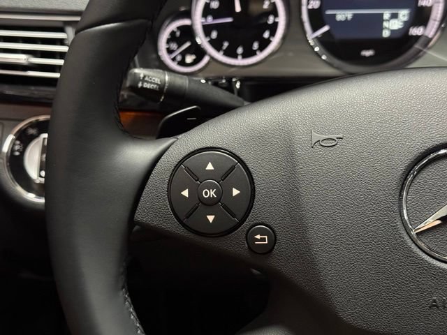 Used 2010 Mercedes-Benz E 350 4MATIC Sedan image 19
