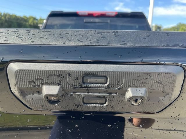 New 2026 Chevrolet Silverado 1500 ZR2 w/ Dark Appearance Package AWD/4WD image 7