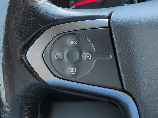 Used 2018 Chevrolet Suburban LS RWD image 24