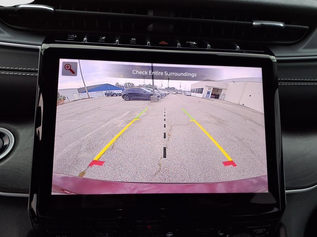 Used 2023 Jeep Grand Cherokee L Limited image 17