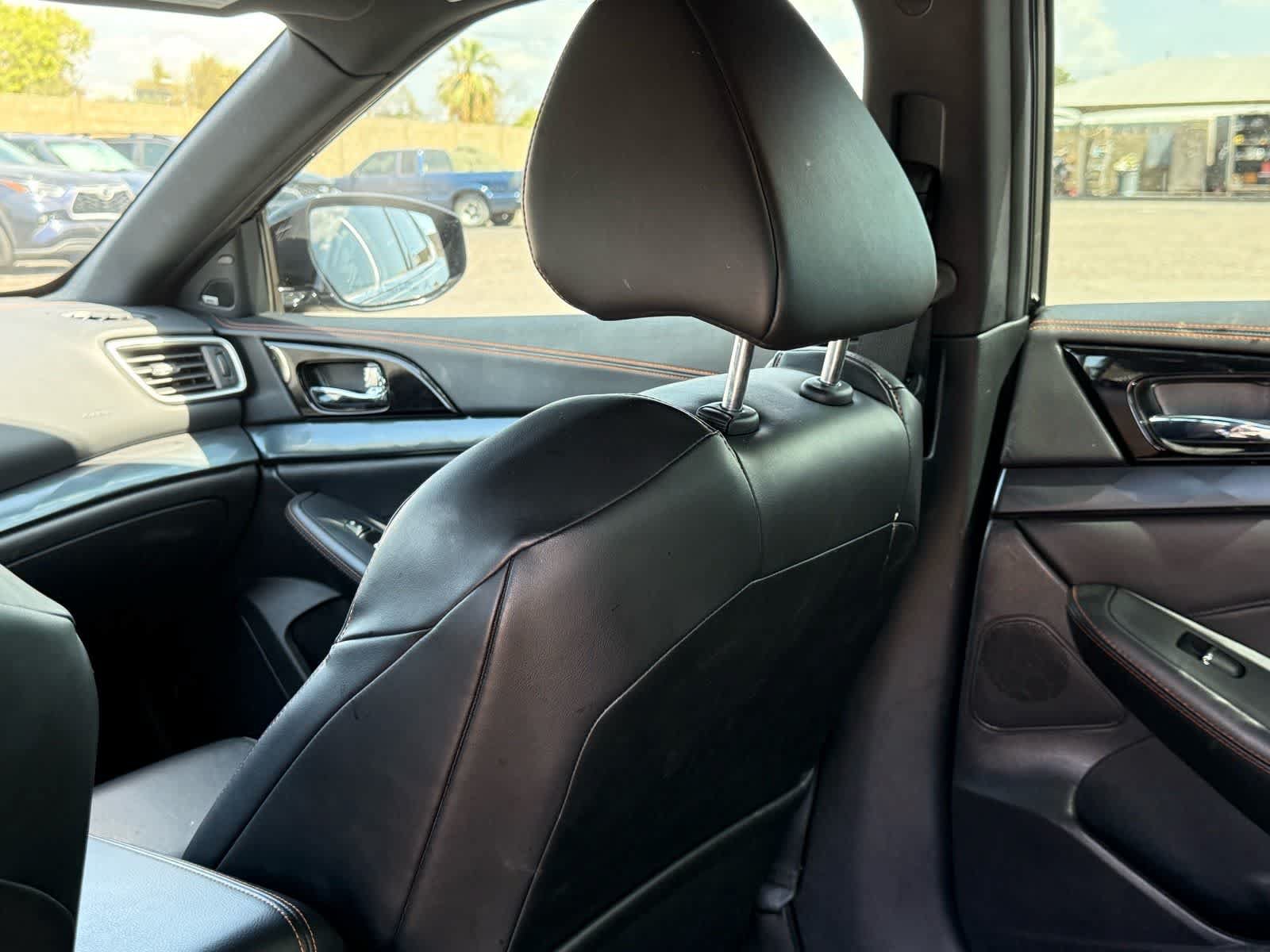 Used 2023 Nissan Maxima SR w/ Sport Mat Group FWD image 16