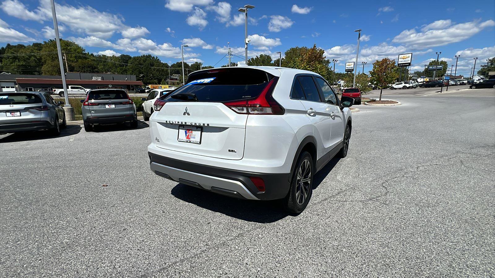 Used 2022 Mitsubishi Eclipse Cross SEL image 4