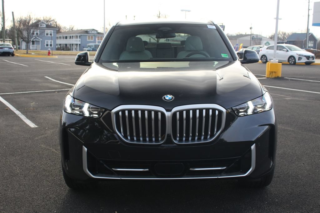 Used 2026 BMW X5 xDrive50e AWD/4WD image 2