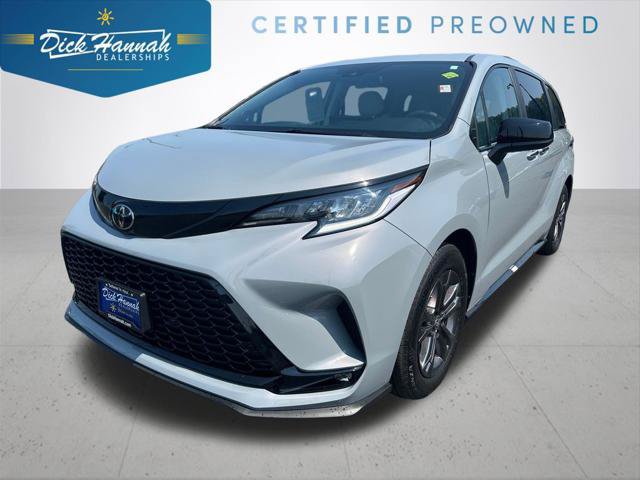 Certified 2026 Toyota Sienna XSE AWD/4WD image 1