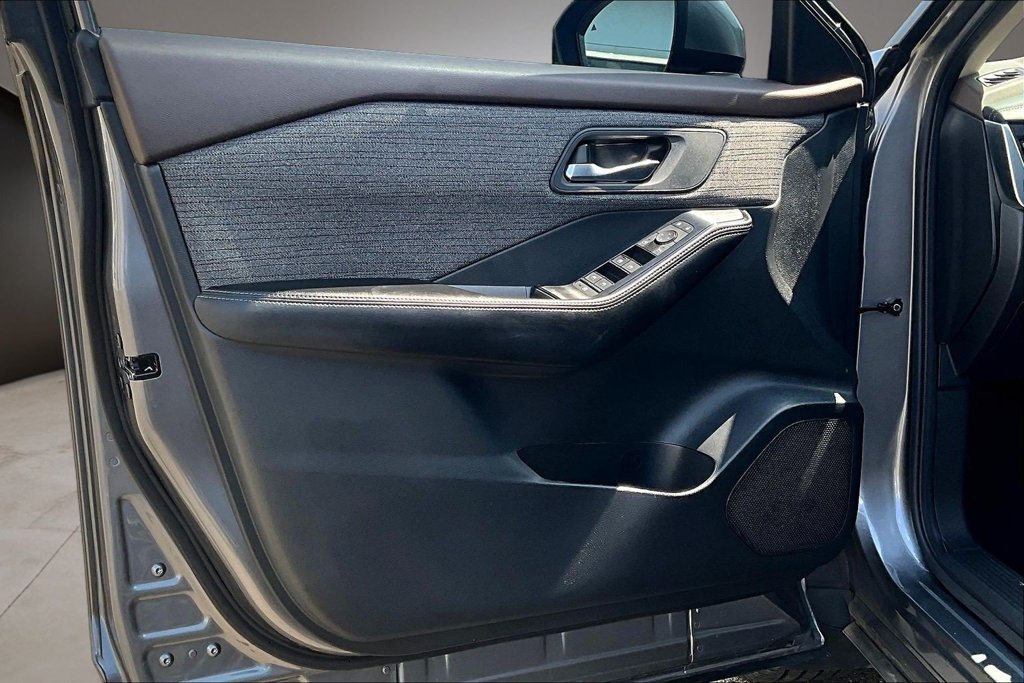 Certified 2023 Nissan Rogue SV AWD/4WD image 20