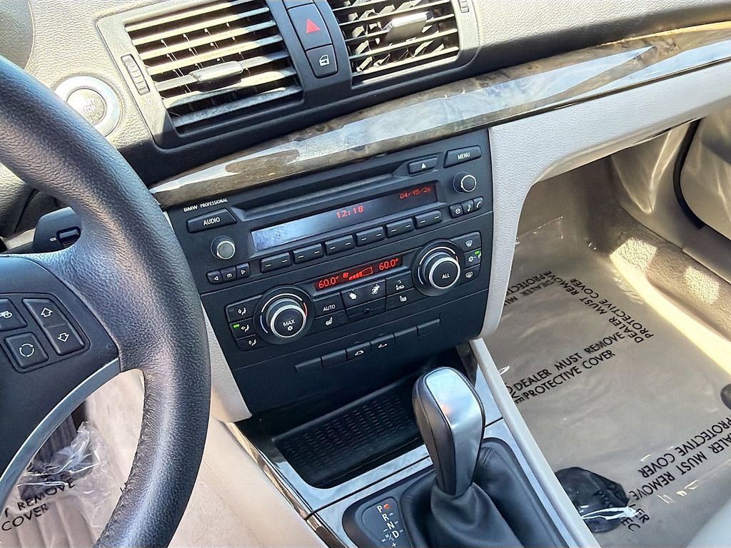 Used 2011 BMW 128i Convertible image 25
