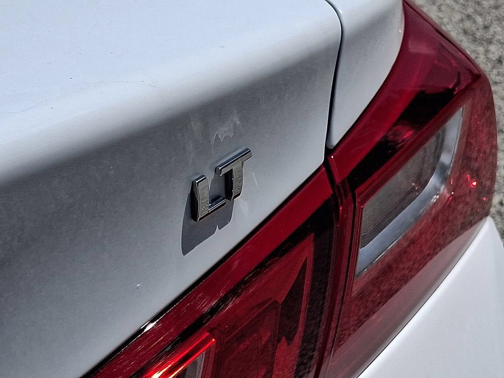 Certified 2024 Chevrolet Malibu LT FWD image 32