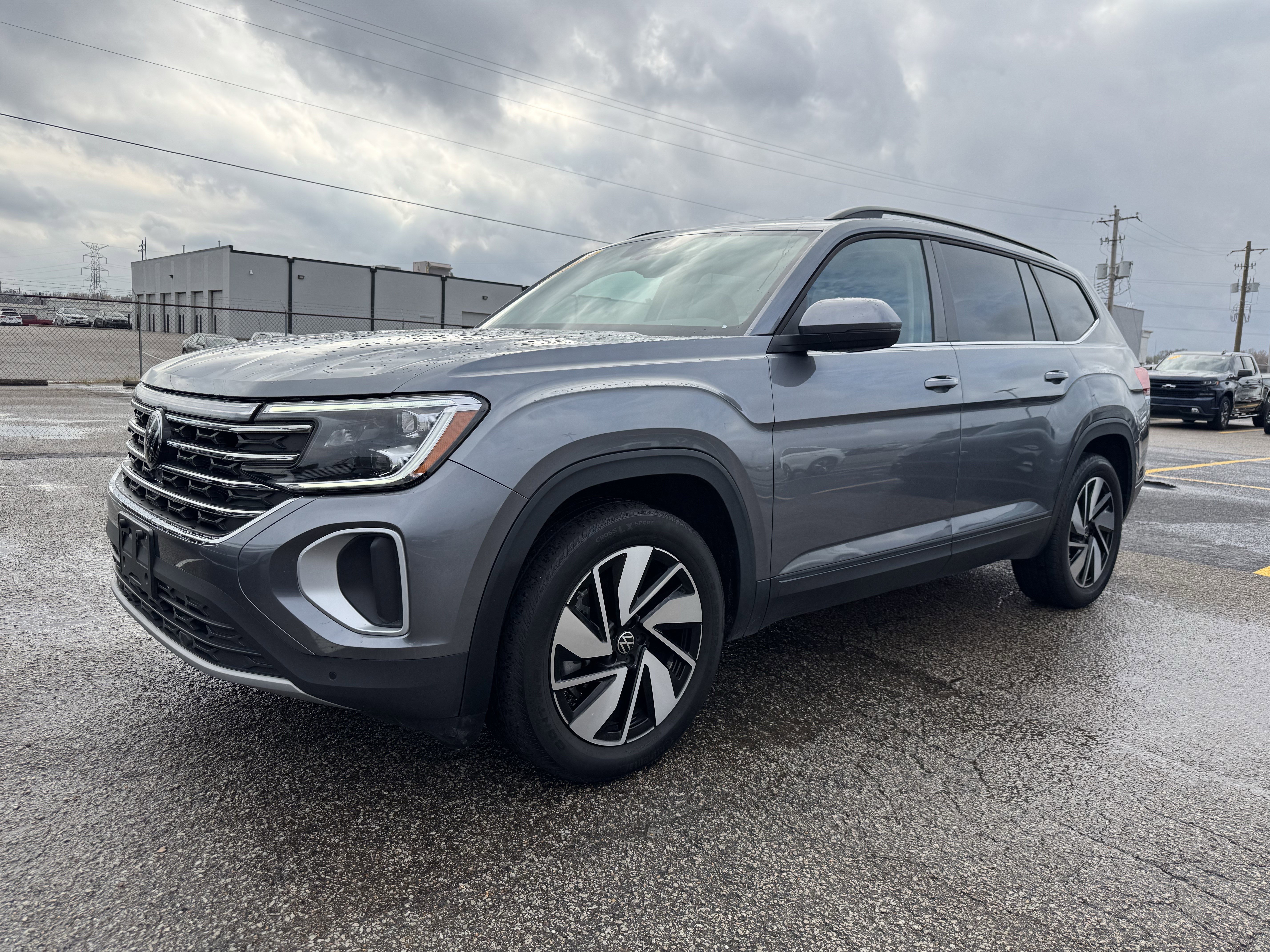 Used 2025 Volkswagen Atlas SE