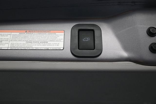 Used 2020 Toyota Sienna XLE FWD image 12
